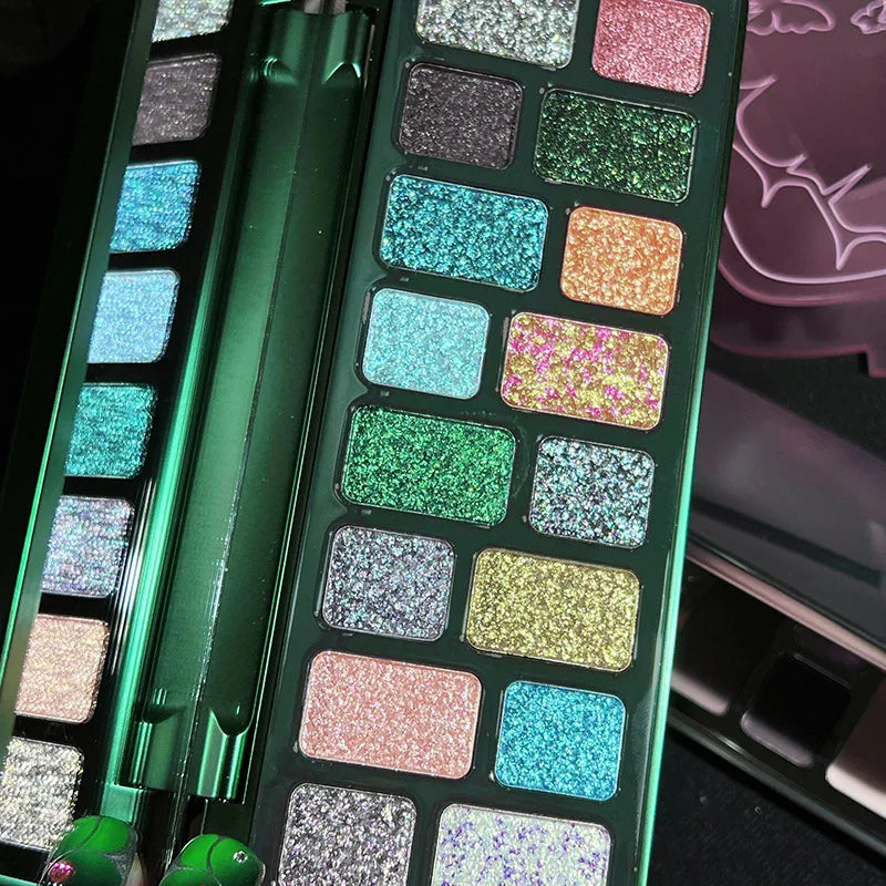 16 Color Green Pearl Eyeshadow Makeup Palette Waterproof Lasting Diamond Glitter Eyeshadow Sparkling Crystal Eye Makeup Cosmetic