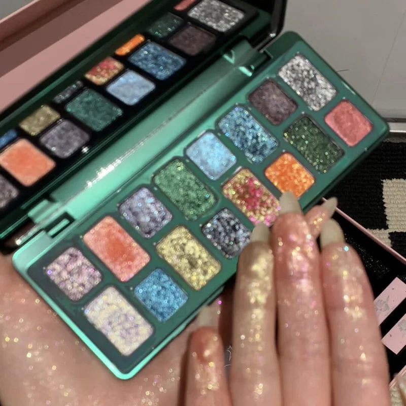 16 Color Green Pearl Eyeshadow Makeup Palette Waterproof Lasting Diamond Glitter Eyeshadow Sparkling Crystal Eye Makeup Cosmetic